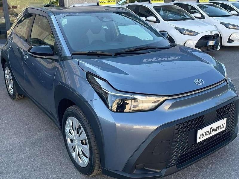 Nuova Toyota Aygo X 92 CV (67 kW) 2026 Grigio SUV