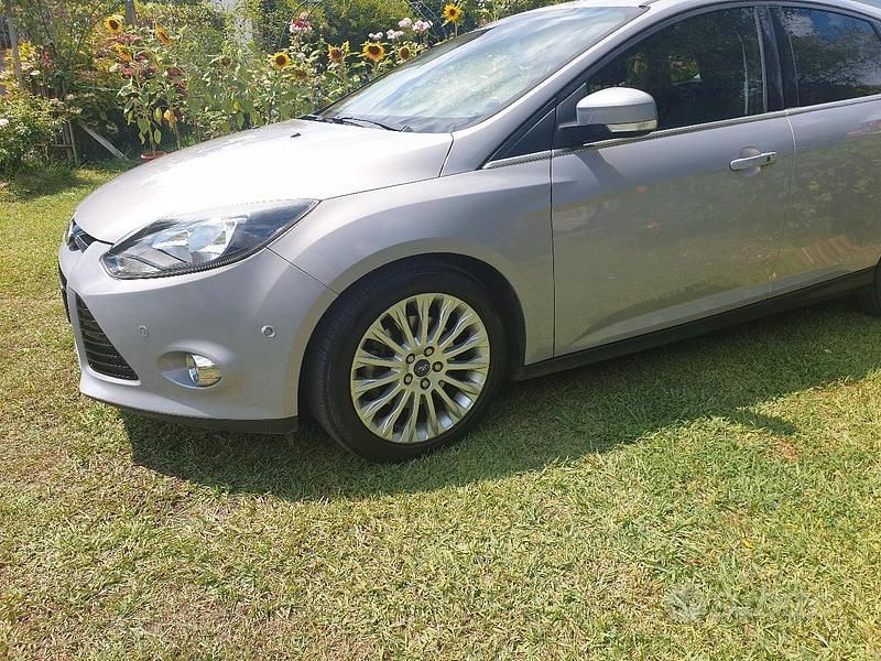 Begagnad Ford Focus 2012 Sedan