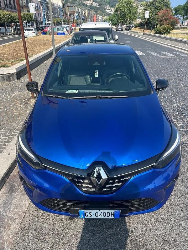 Usata Renault Clio V 101 CV (74 kW) 2022 Berlina