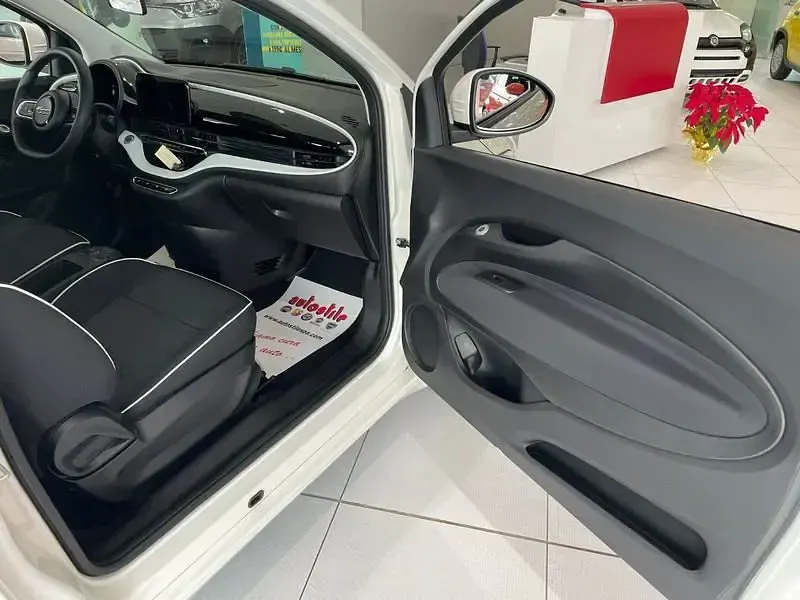 Usata Fiat 500e 22 kW (31 CV) 2024 Bianco Utilitaria