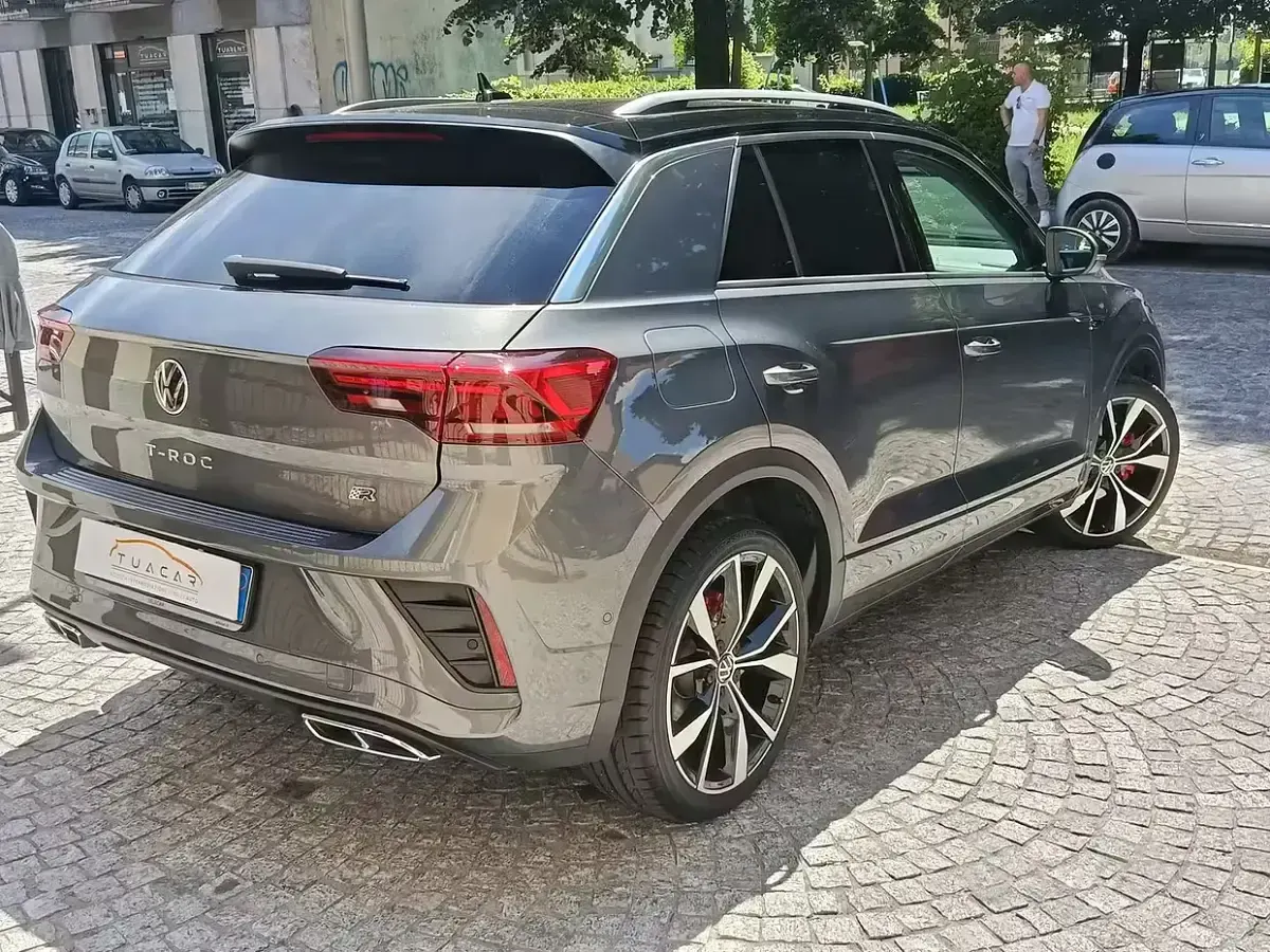 Usata VW T-Roc R-line Plus 150 CV (110 kW) 2025 Grigio SUV