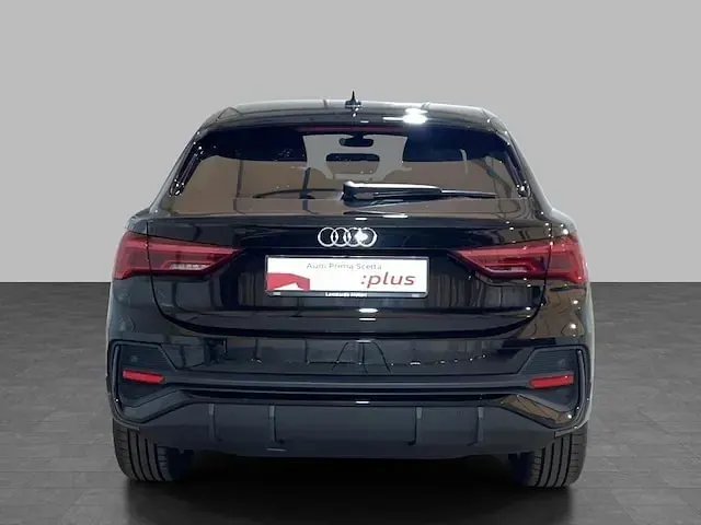 Usata Audi Q3 Sportback S-Line 150 CV (110 kW) 2025 Nero mito metallizzato SUV