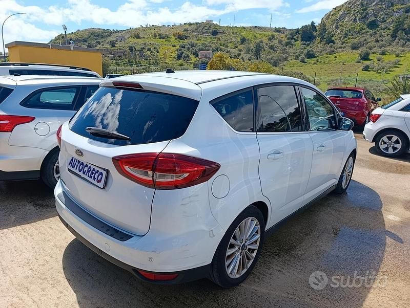 Begagnad Ford C-MAX Titanium 120 HK (88 kW) 2015 Vit Minibuss