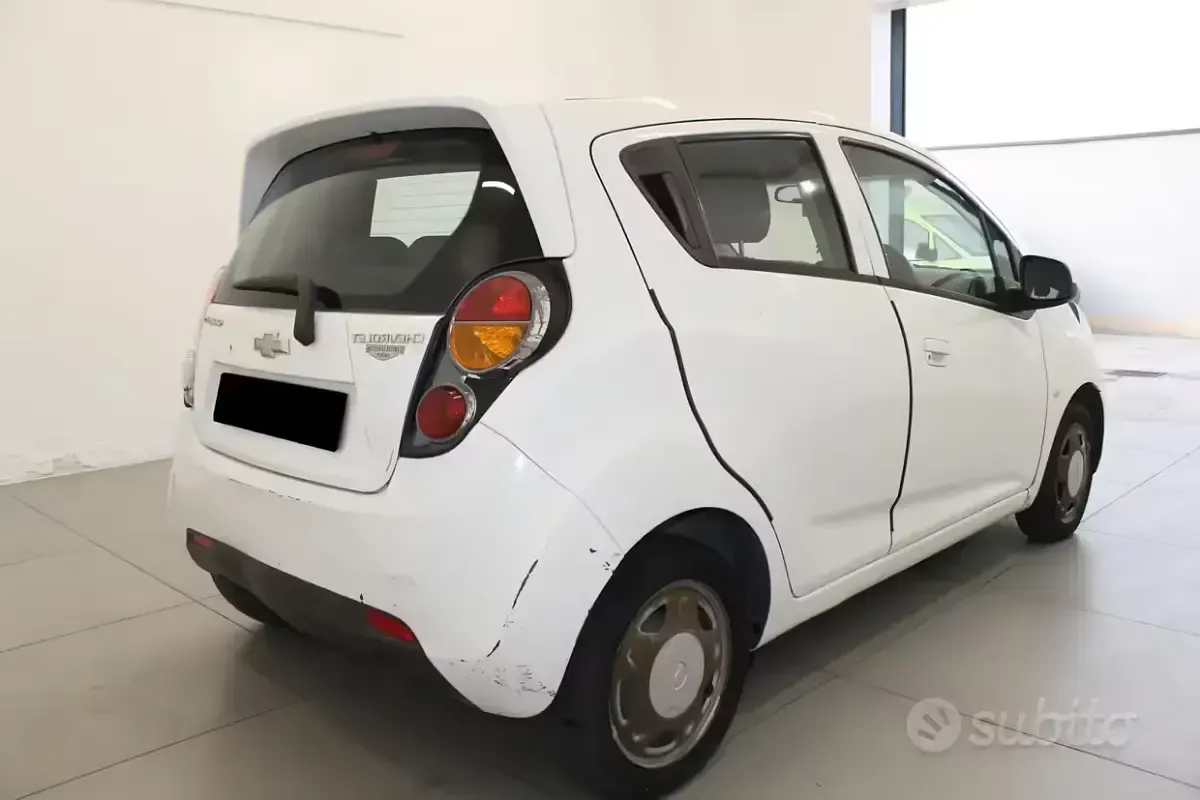 Occasion Chevrolet Spark 68 ch (50 kW) 2012 Blanc Citadine