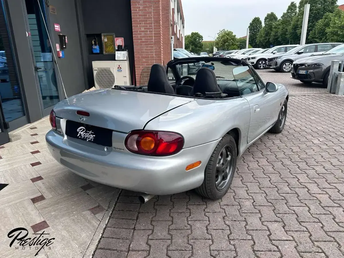 Usata Mazda MX5 110 CV (80 kW) 2014 Grigio Cabrio