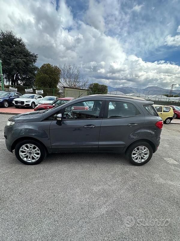 Usata Ford Ecosport Titanium 95 CV (69 kW) 2017 Grigio SUV