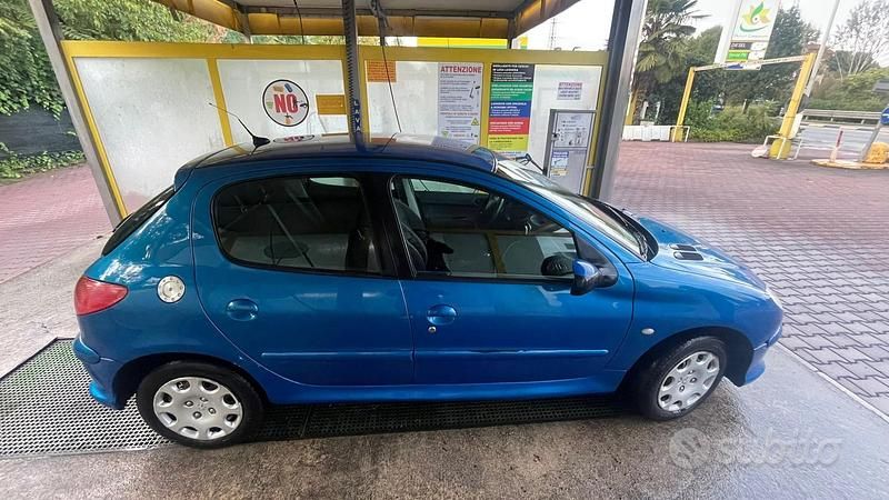 Usata Peugeot 206 60 CV (44 kW) 2005 Blu Berlina