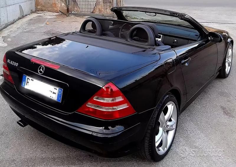 Usata Mercedes SLK200 2001 Nero Cabrio