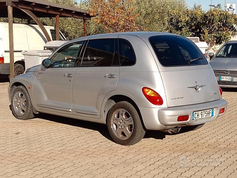 Usata Chrysler PT Cruiser Limited 121 CV (88 kW) 2004 Argento Berlina