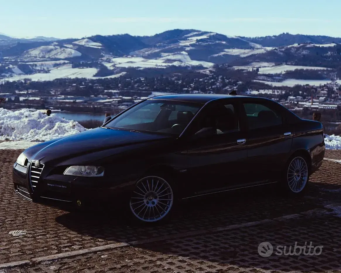 Usata Alfa Romeo 166 Exclusive 240 CV (176 kW) 2004 Nero Berlina