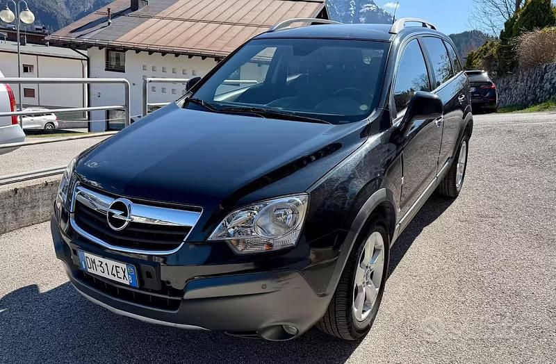 Usata Opel Antara Cosmo 150 CV (110 kW) 2007 Nero SUV