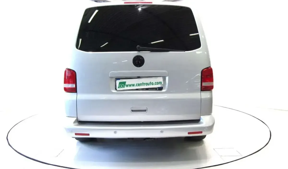 Usata VW Multivan Highline 179 CV (131 kW) 2011 Argento Monovolume