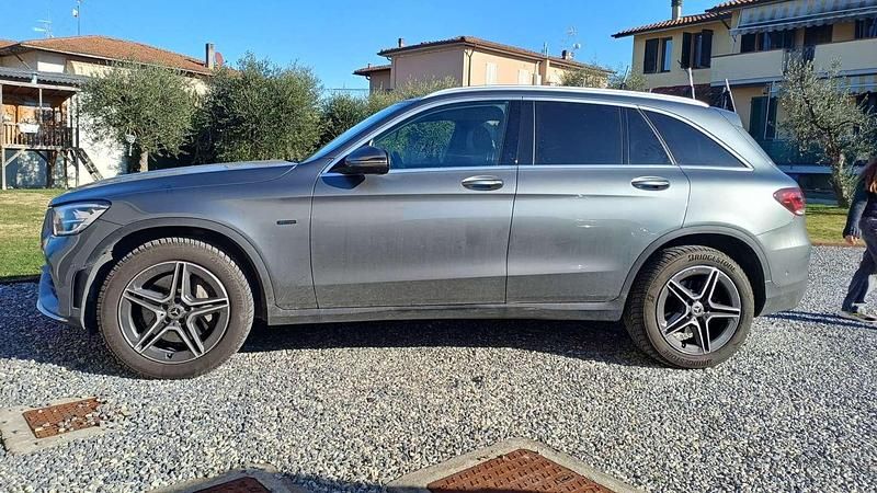 Usata Mercedes GLC300e Premium 194 CV (142 kW) 2021 Grigio SUV