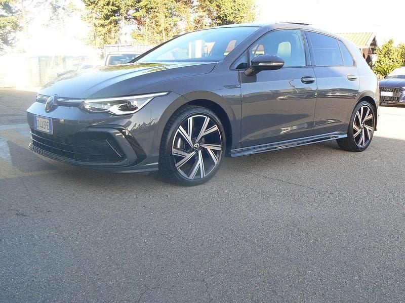 Grigio Usata 2024 VW Golf R-line Berlina | 29.000 € (Cara) - Immagine 1/4