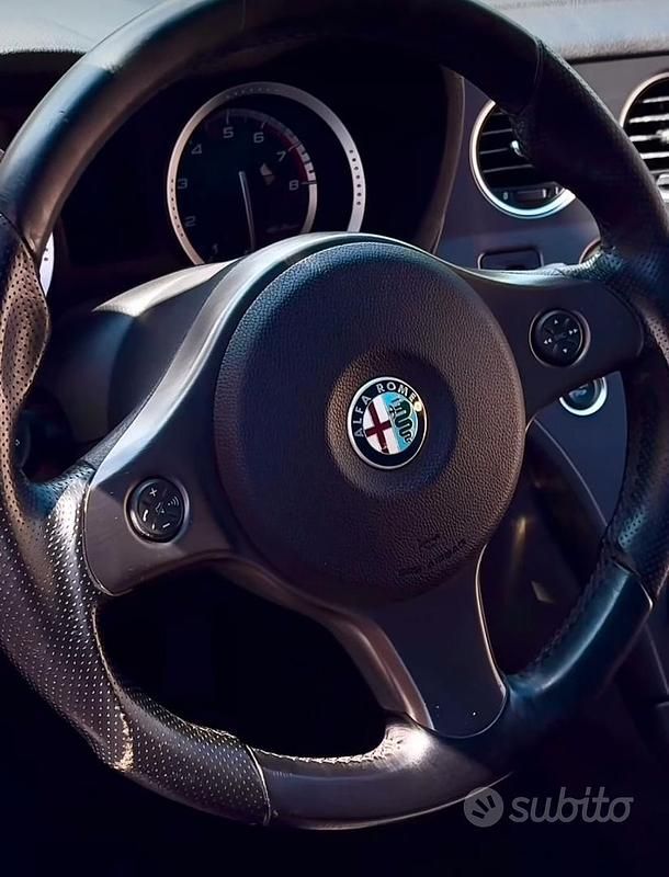 Usata Alfa Romeo Brera 200 CV (147 kW) 2009 Rosso Coupé