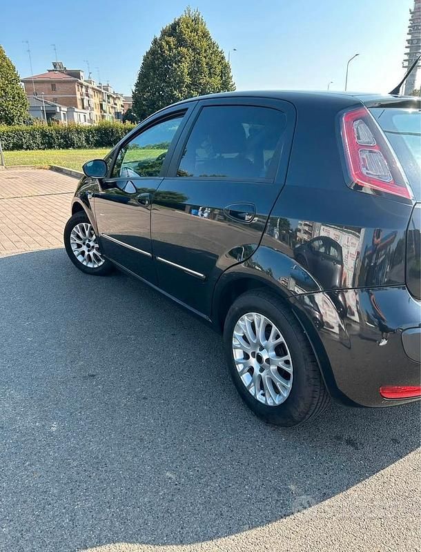 Usata Fiat Punto Evo 65 CV (47 kW) 2010 Nero Utilitaria