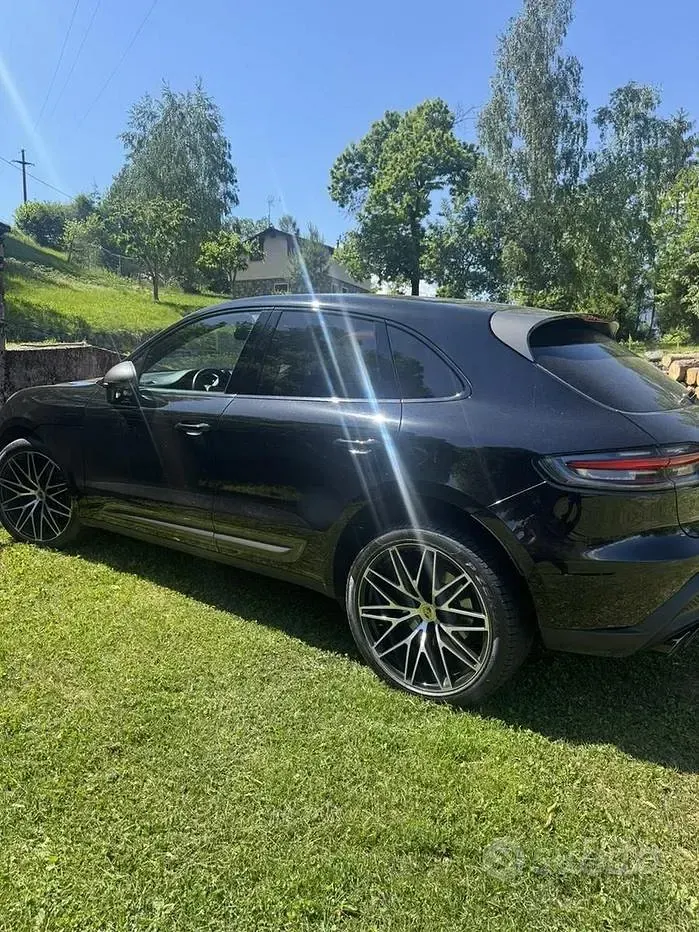Usata Porsche Macan T 265 CV (194 kW) 2022 Nero SUV