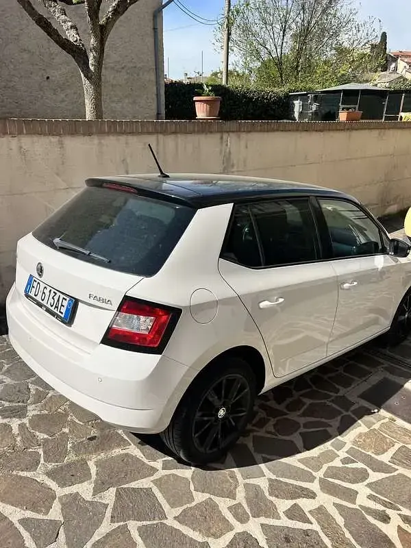 Usata Skoda Fabia Ambition 75 CV (55 kW) 2016 Berlina