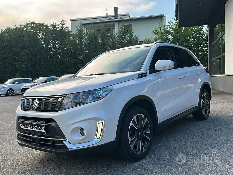 Usata Suzuki Vitara 140 CV (102 kW) 2018 Bianco SUV