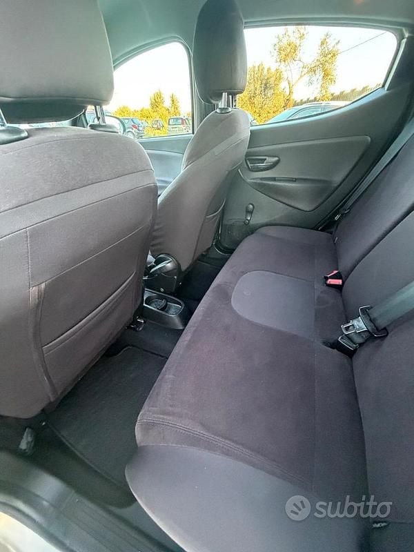 Usata Lancia Ypsilon S 85 CV (62 kW) 2012 Marrone Utilitaria