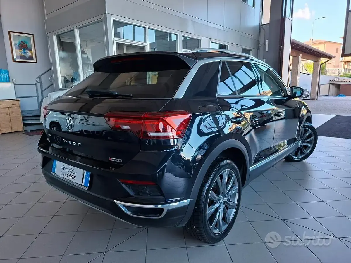 Usata VW T-Roc Advance 150 CV (110 kW) 2018 Nero SUV