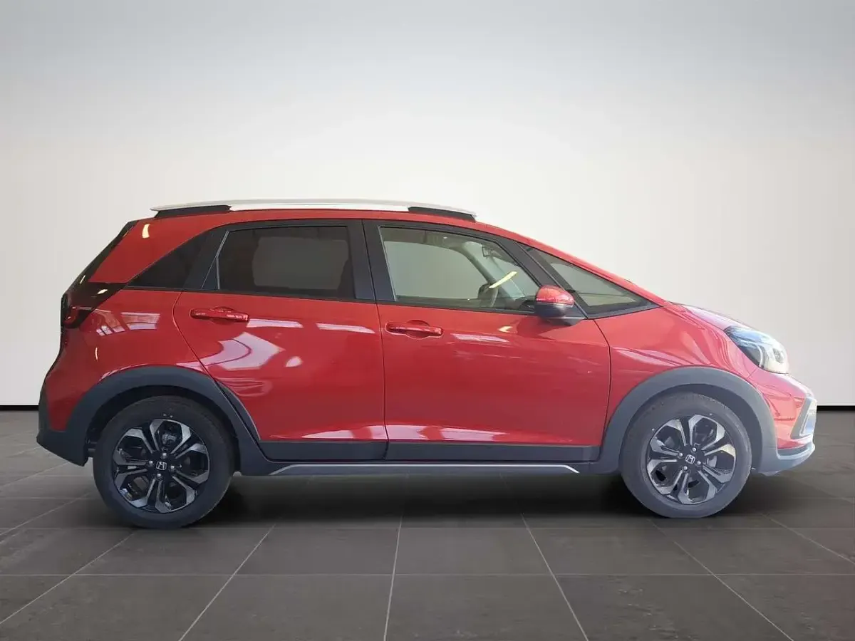 Nuova Honda Jazz 107 CV (78 kW) 2026 Pr. crystal red Utilitaria