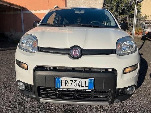 Usata Fiat Panda 4x4 S 95 CV (69 kW) 2018 Bianco Utilitaria