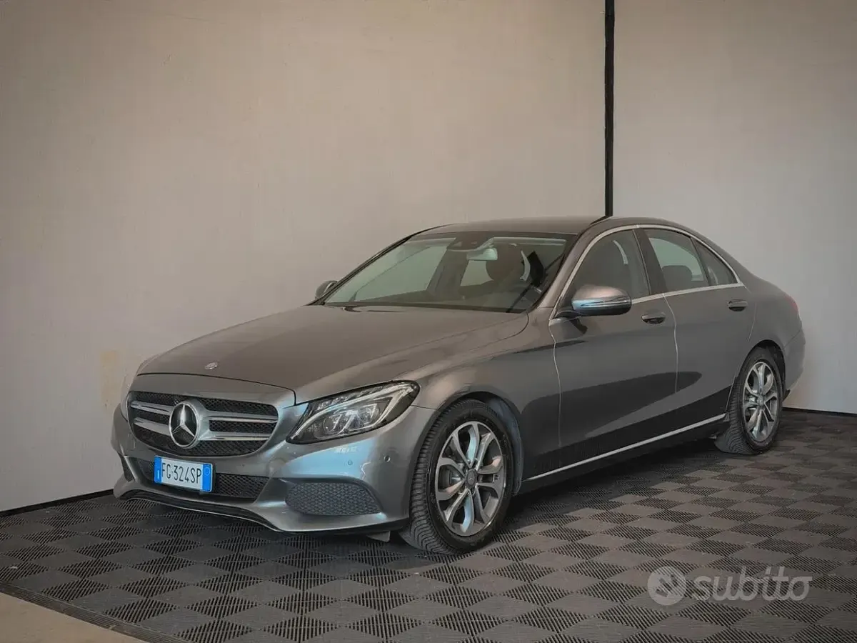 Usata Mercedes C200 136 CV (100 kW) 2016 Grigio Berlina