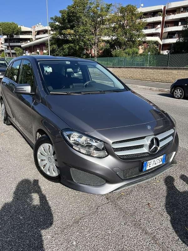 Usata Mercedes B180 Executive 109 CV (80 kW) 2016 Monovolume
