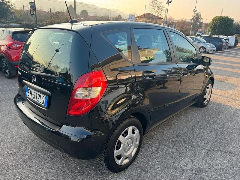 Usata Mercedes A160 Executive 95 CV (69 kW) 2011 Nero Berlina