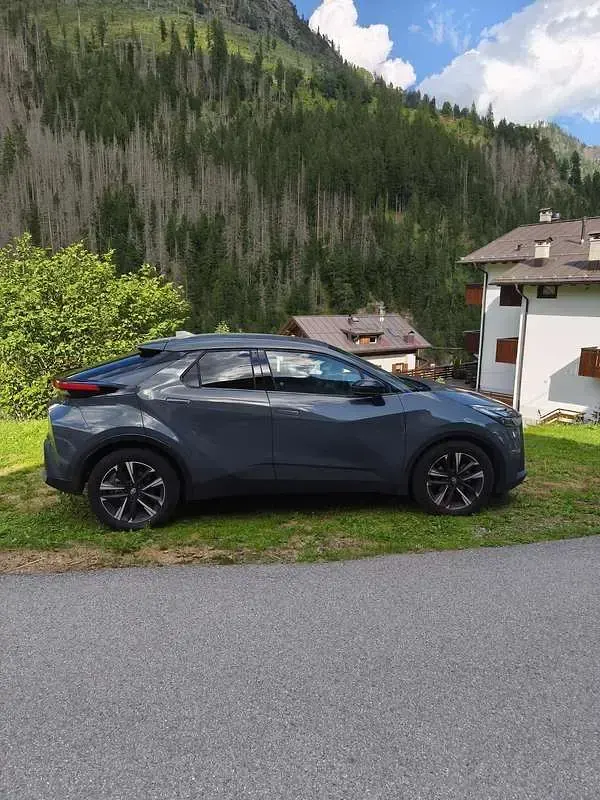 Usata Toyota C-HR Trend 98 CV (72 kW) 2025 SUV