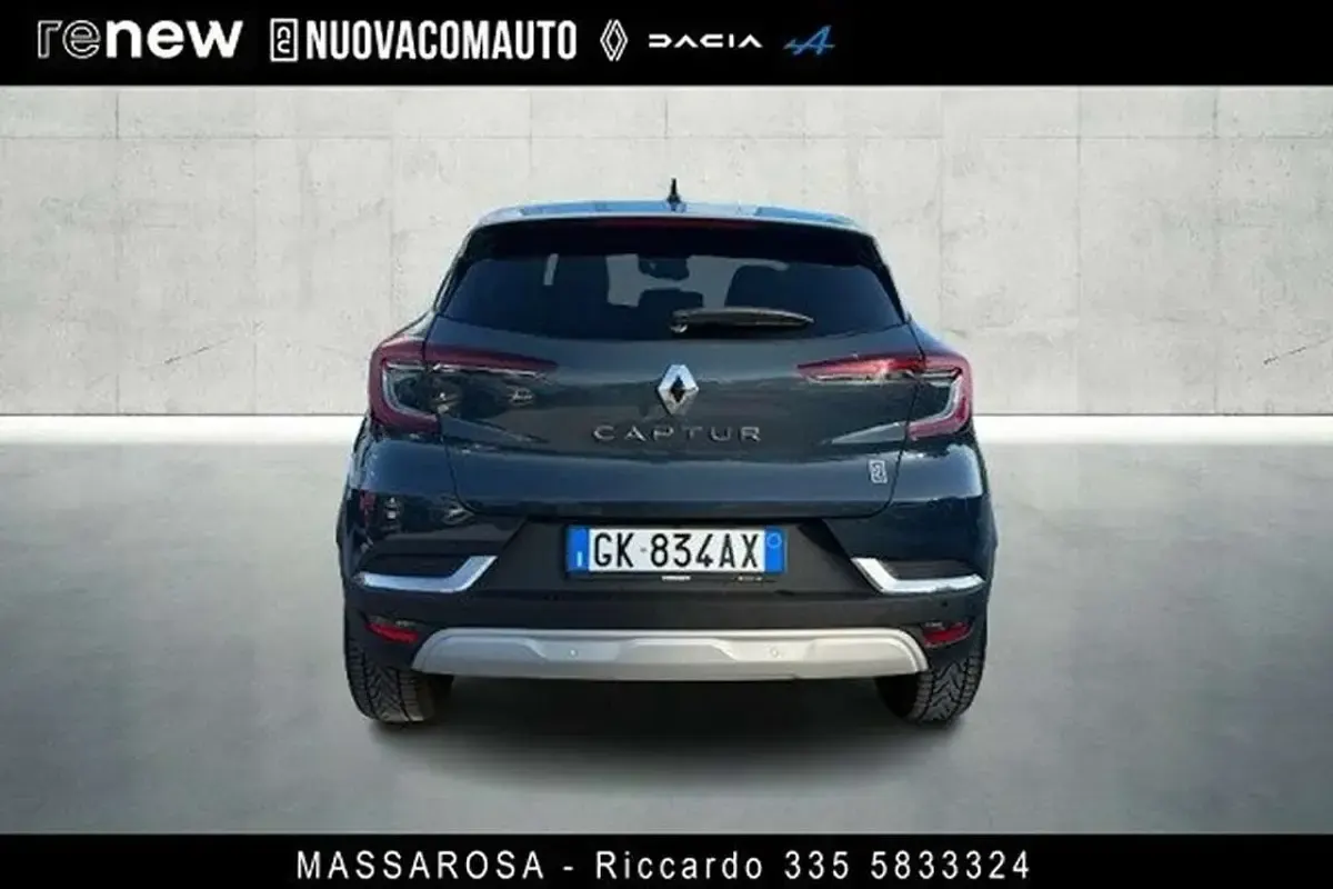 Usata Renault Captur Techno 91 CV (66 kW) 2022 Blusilver SUV