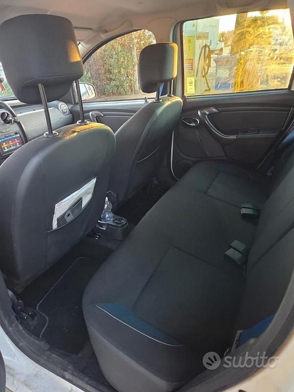 Usata Dacia Duster 110 CV (80 kW) 2015 Bianco SUV