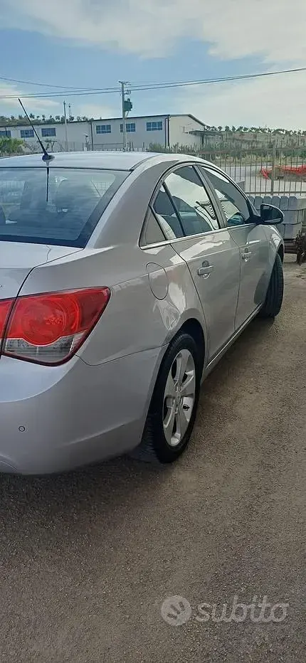 Usata Chevrolet Cruze 150 CV (110 kW) 2010 Grigio Berlina