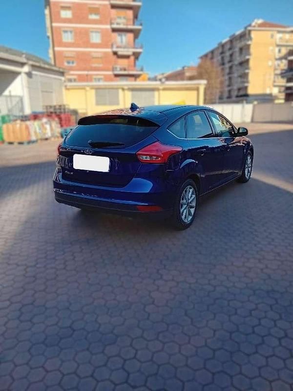 Usata Ford Focus Titanium 120 CV (88 kW) 2017 Blu Berlina