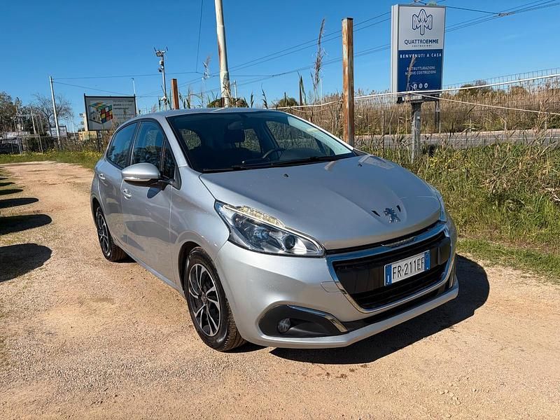 Usata Peugeot 208 75 CV (55 kW) 2018 Argento Utilitaria