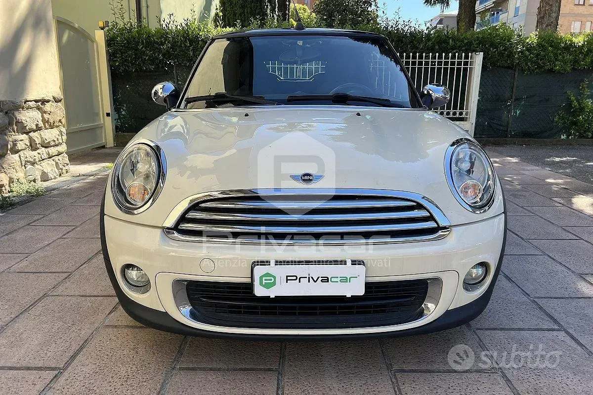 Usata Mini One Cabriolet 98 CV (72 kW) 2012 Bianco Cabrio