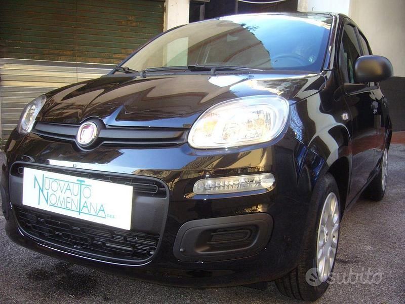 Nuova Fiat Panda Pop 69 CV (50 kW) 2025 Nero Utilitaria