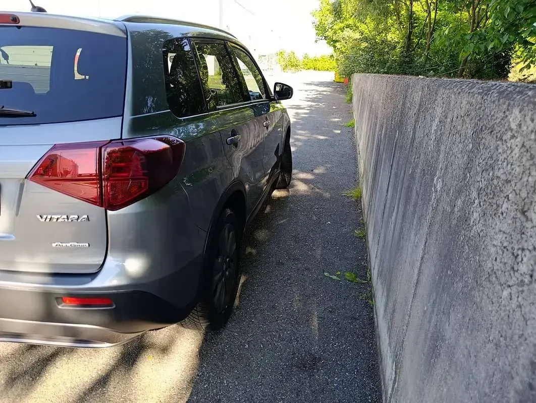 Usata Suzuki Vitara Cool 111 CV (81 kW) 2019 Grigio SUV