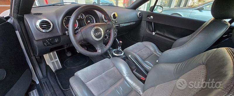Usata Audi TT 179 CV (131 kW) 2002 Grigio Coupé