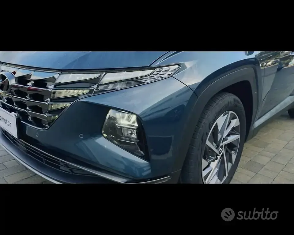 Usata Hyundai Tucson 136 CV (100 kW) 2021 Bleu metallizzato scuro SUV