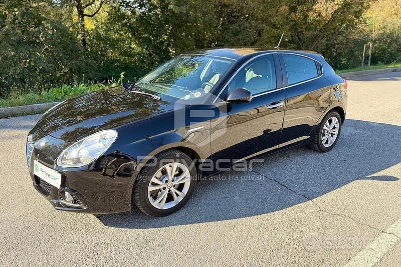 Nero Usata 2015 Alfa Romeo Giulietta Exclusive Tre volumi | 9799 € (Cara) - Immagine 1/4