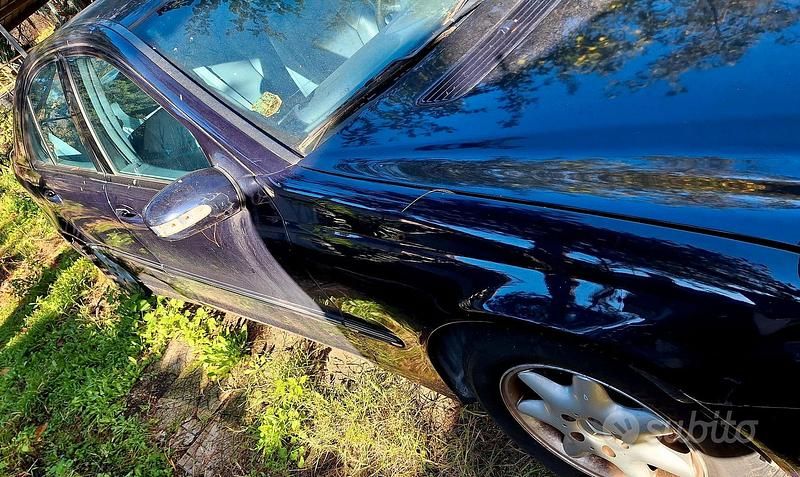 Usata Mercedes C200 2000 Blu Berlina