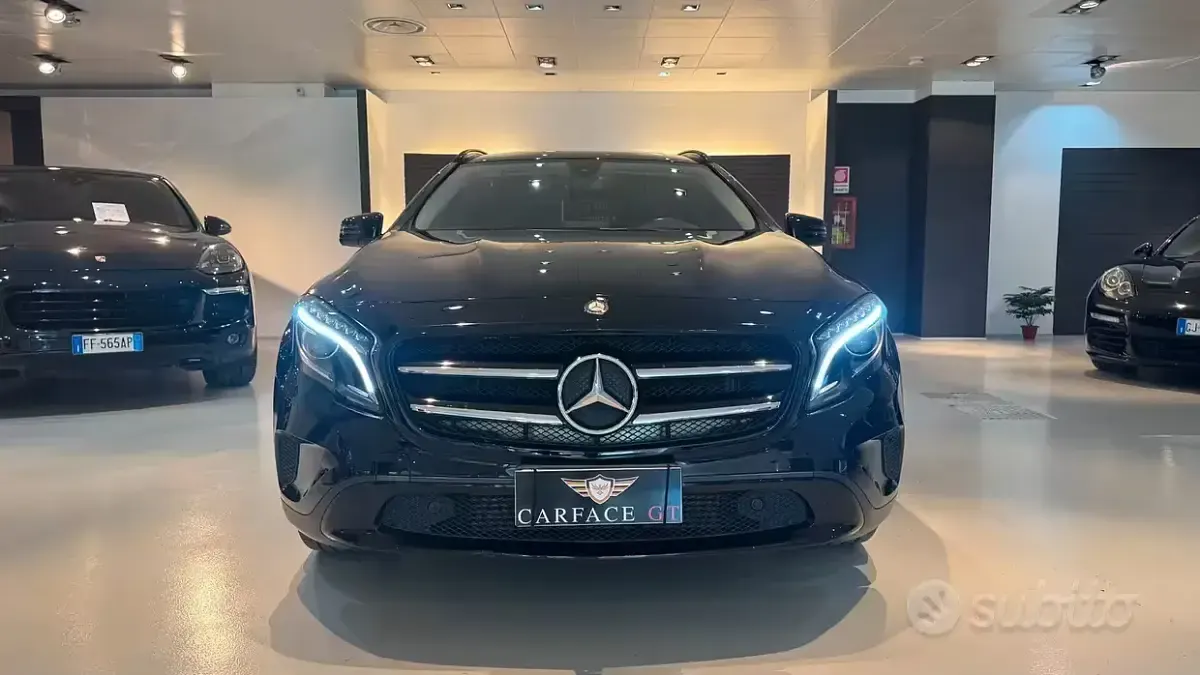 Usata Mercedes GLA200 156 CV (114 kW) 2015 Nero SUV