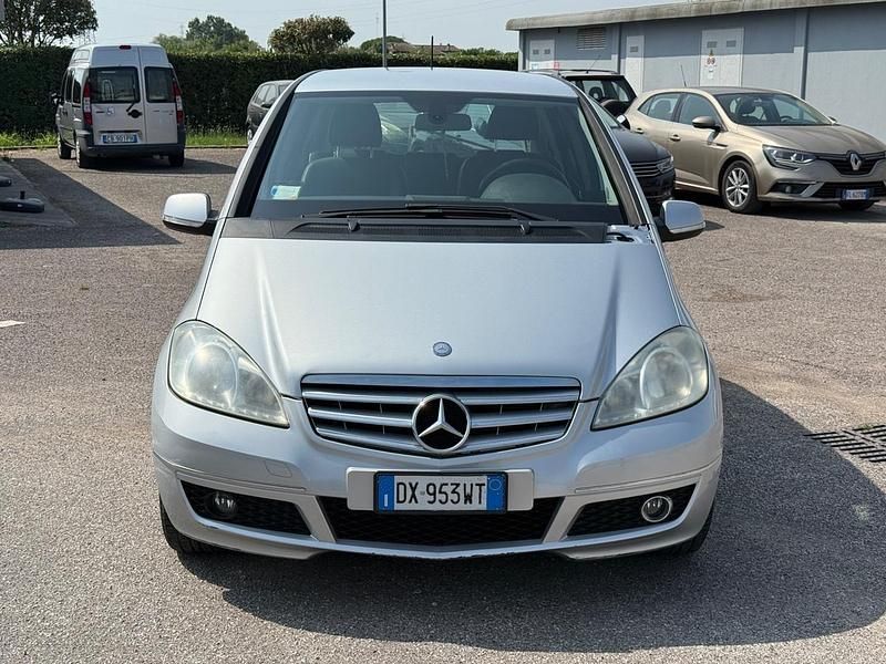 Usata Mercedes A150 Elegance 95 CV (69 kW) 2009 Argento Berlina