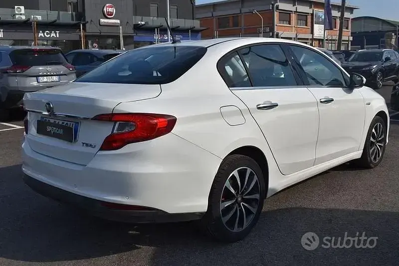 Usata Fiat Tipo Opening Edition 120 CV (88 kW) 2016 Bianco Berlina