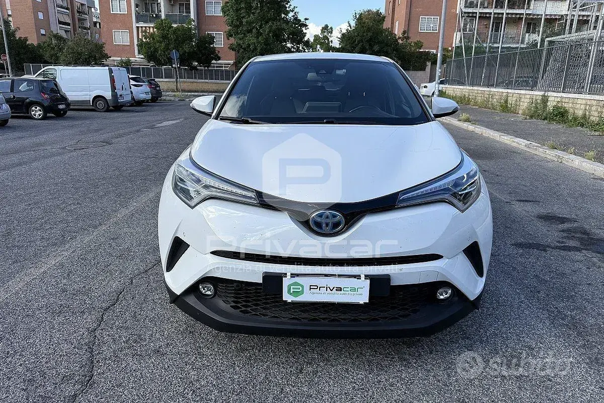 Usata Toyota C-HR Lounge 98 CV (72 kW) 2017 Bianco SUV