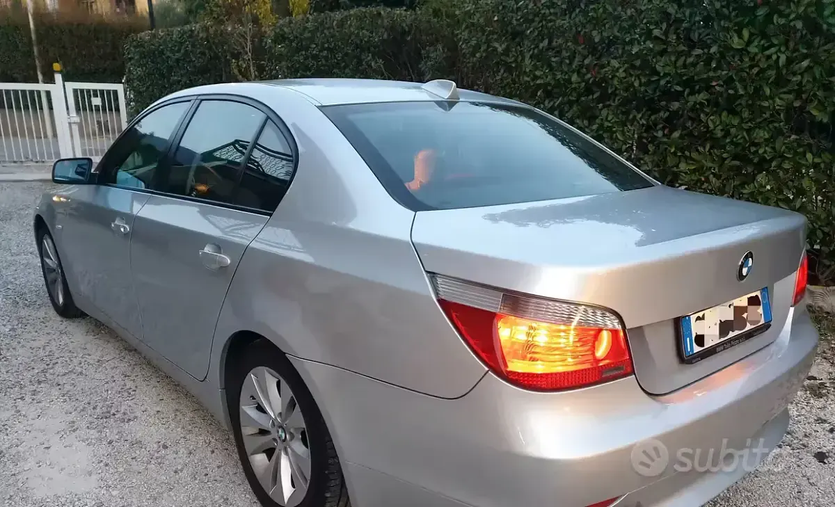 Usata BMW 520 Efficient Dynamics 163 CV (119 kW) 2005 Grigio Berlina