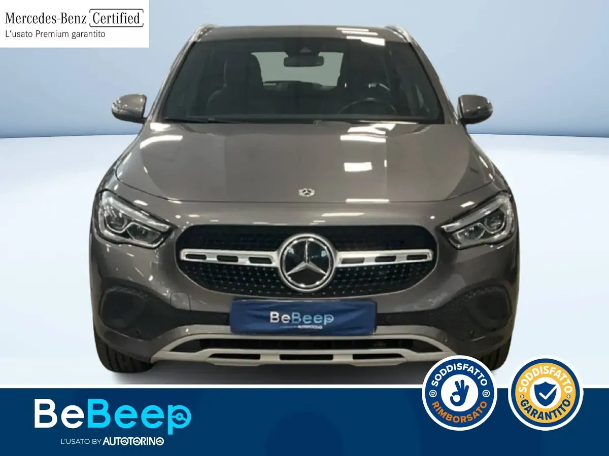 Usata Mercedes GLA200 150 CV (110 kW) 2022 Grigio metallizzato SUV