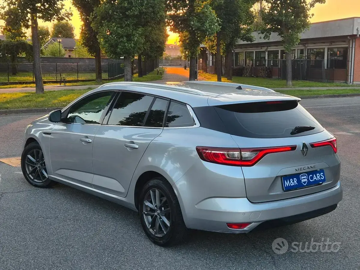 Usata Renault Mégane GrandTour Intens 110 CV (80 kW) 2018 Grigio Station wagon